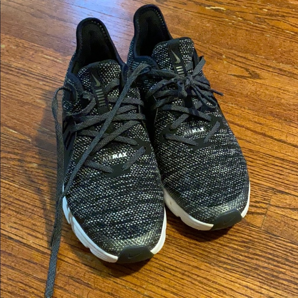 Nike AirMax Sequent 3